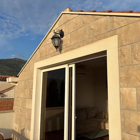Seaview 90 Cavtat