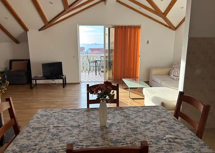 Seaview 90 Cavtat