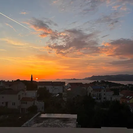 Seaview 90 Apartmán *